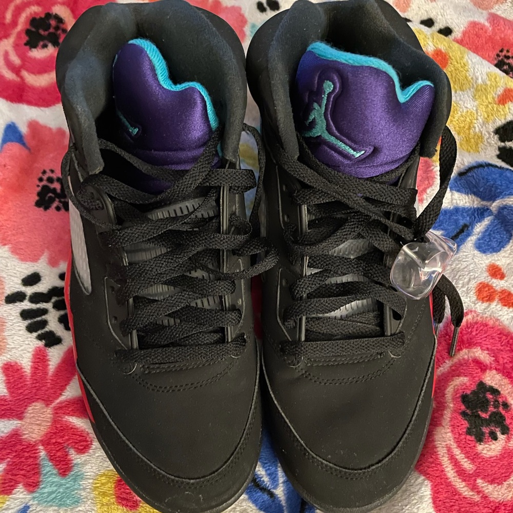 Jordan’s, New, 8.5